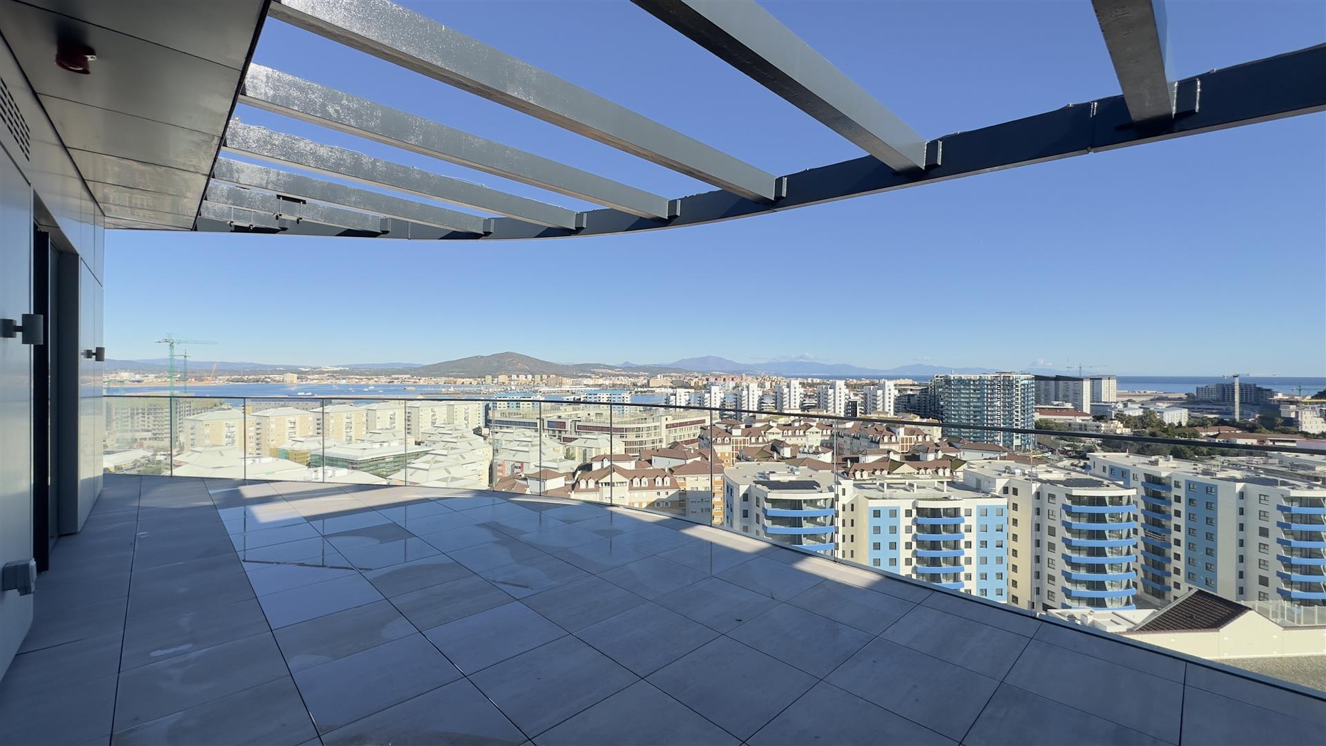 Image of Apartment - 3 Bedrooms - 3 Bathrooms for Rental in EuroCity-Gibraltar, Image 12